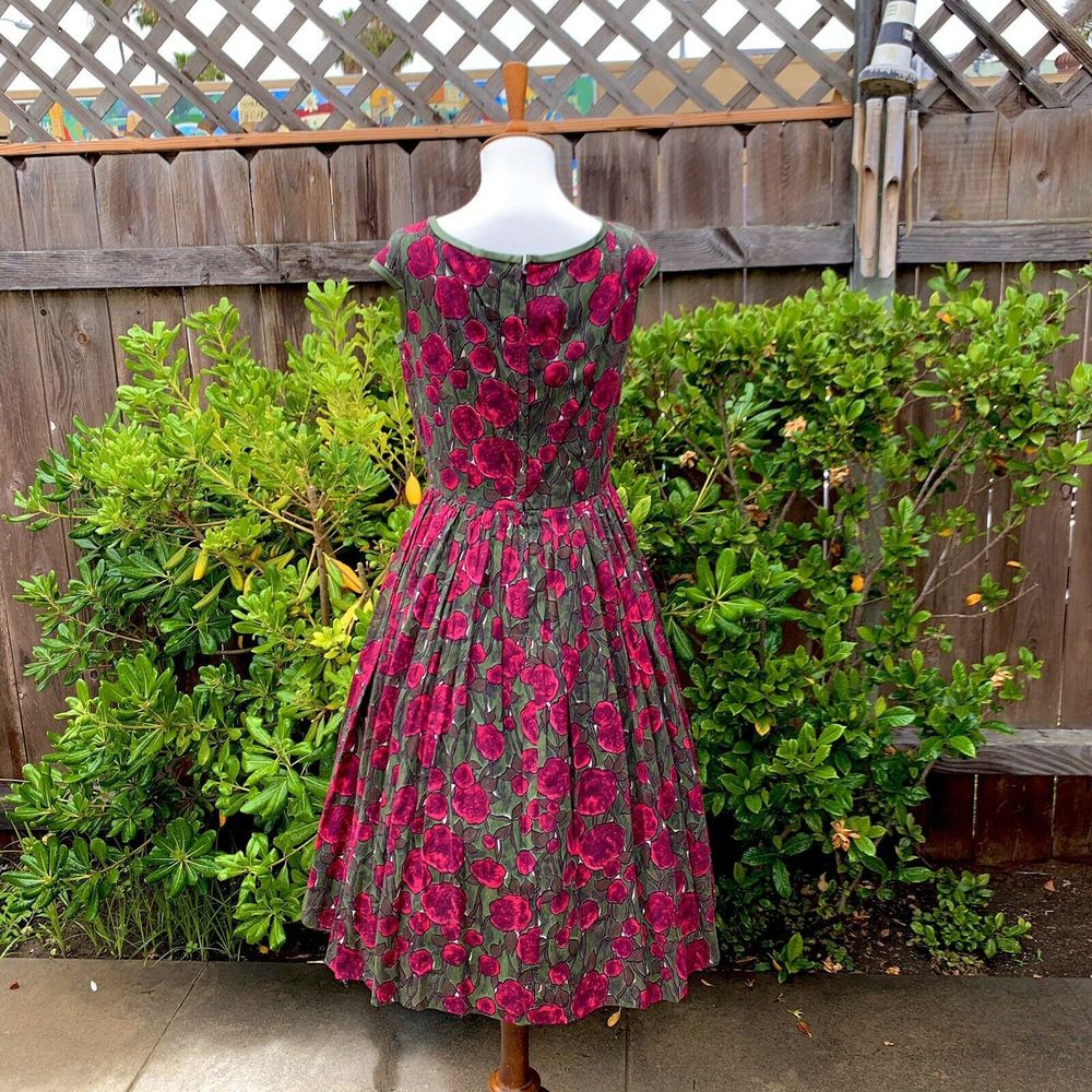 Vintage 1950s Fit and Flare Dress Rose Print - Picture 4 of 8
